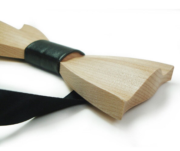 Dřevěný motýlek 709011