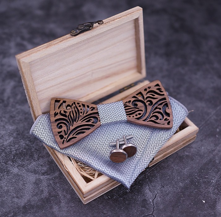 Dřevěný motýlek s kapesníčkem a manžetovými knoflíčky 709080 