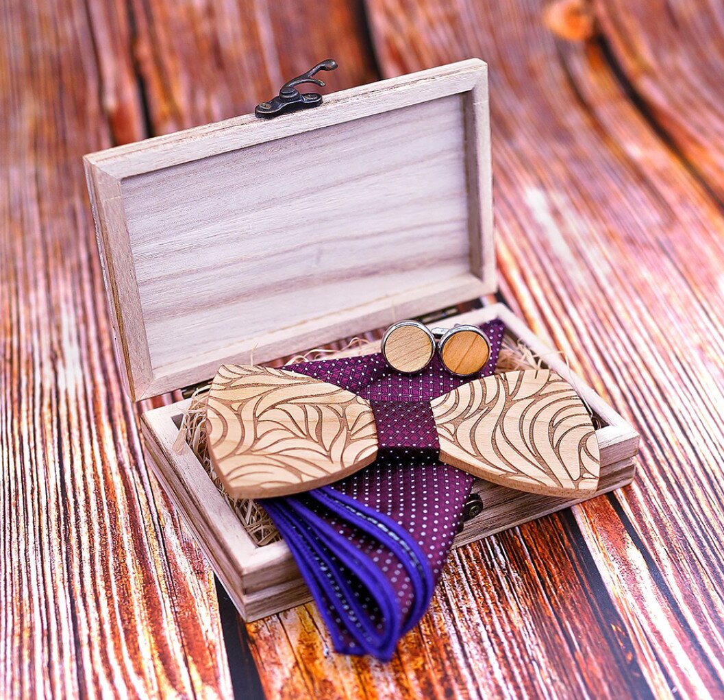 Dřevěný motýlek s kapesníčkem a manžetovými knoflíčky 709206