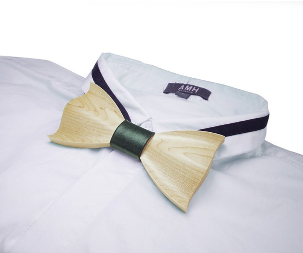 Dřevěný motýlek 709011