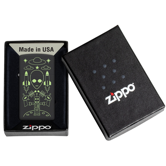 Benzínový zapalovač Zippo Slim® Alien Invasion Design