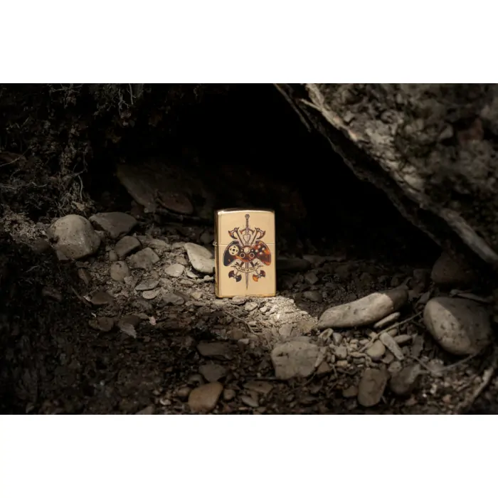Benzínový zapalovač Zippo Gamer Creed Design