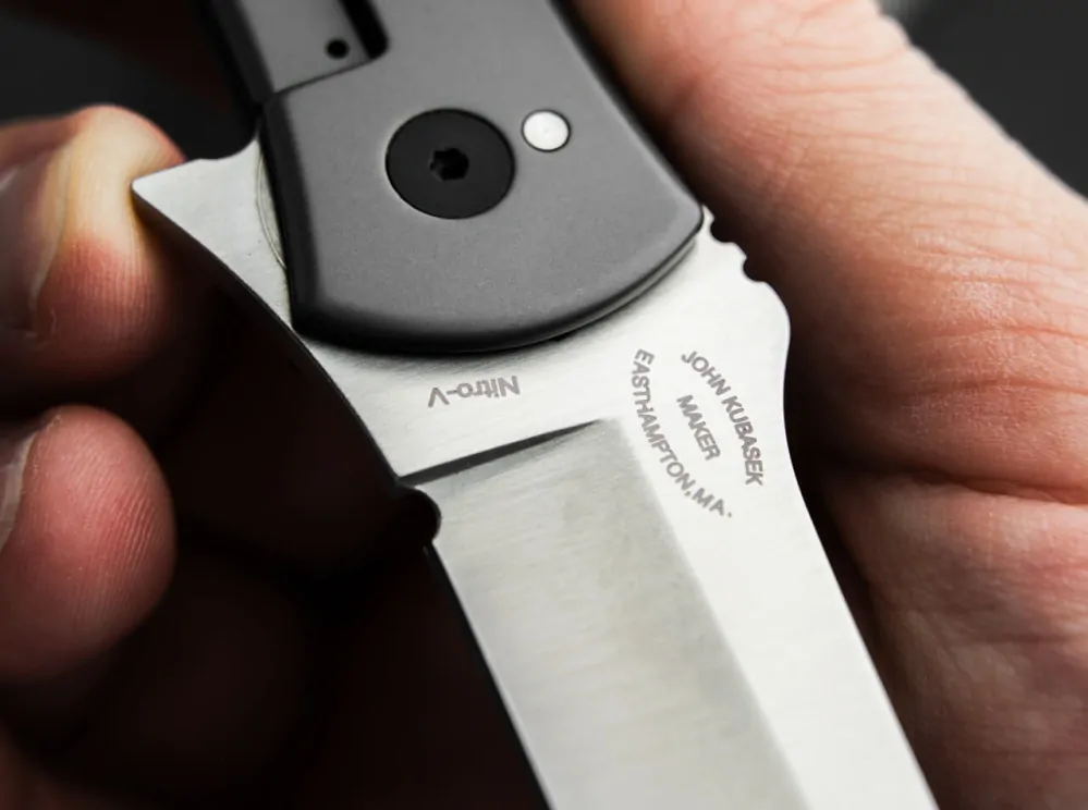 Zavírací Nůž Böker Plus The Escort 01BO638