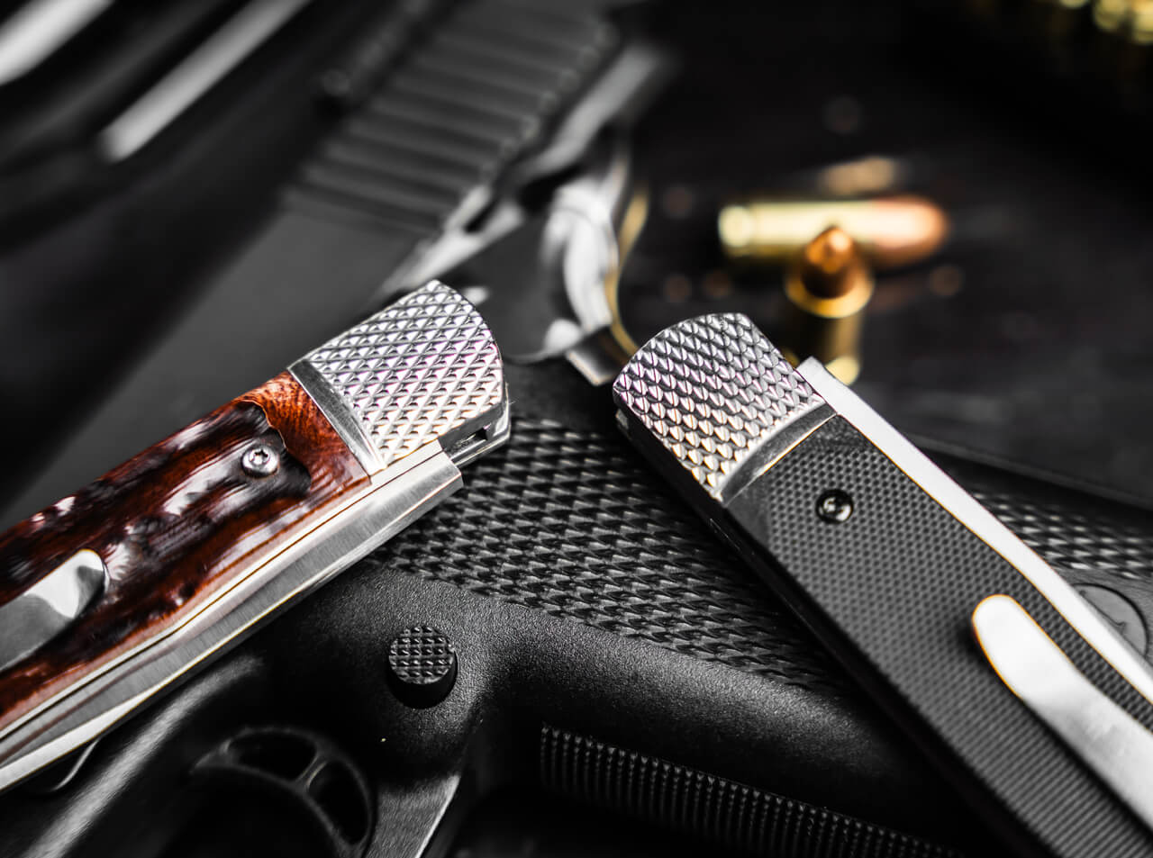 Kapesní nůž Hidden Release Trapper Appaloosa Bone