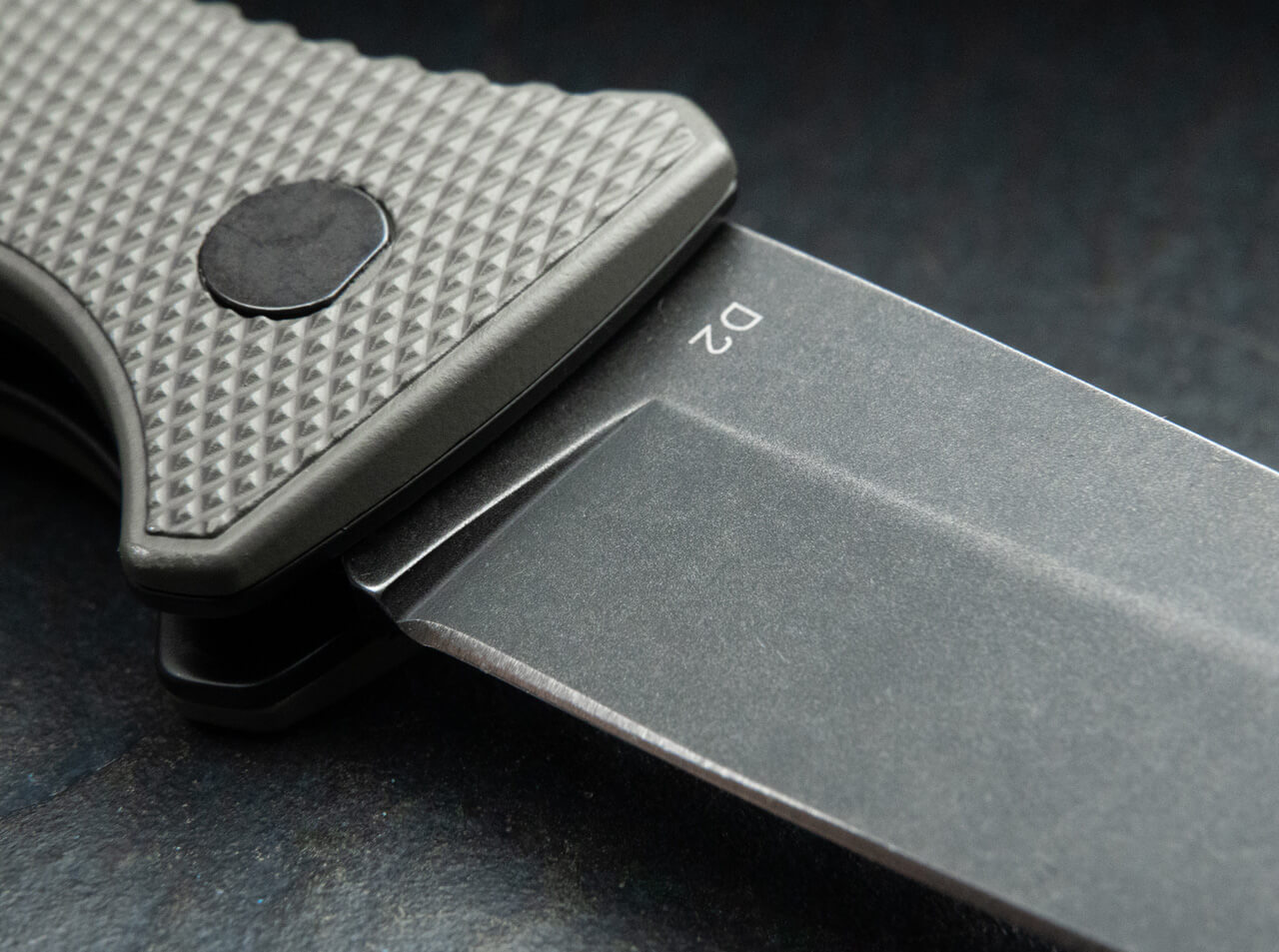 Kapesní nůž Böker BHQ Mini Strike Droppoint OD Green