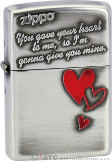 Benzínový zapalovač ZIPPO TRIPLE HEART 28197