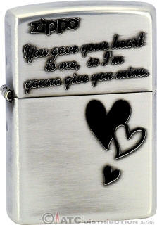 Benzínový zapalovač ZIPPO TRIPLE HEART 28193